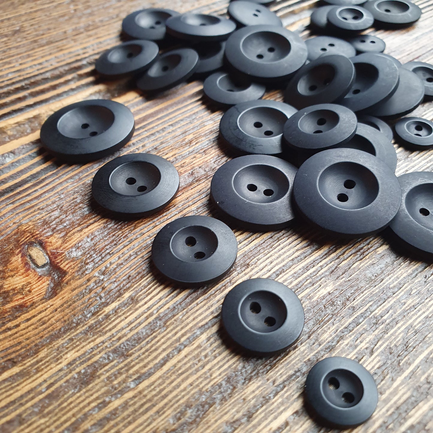 Knoop Polyester / 2-gaats / Vintage Zwart / prijs per 100 stuks