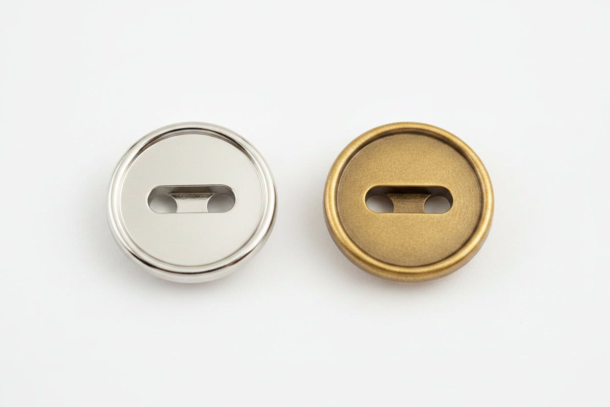 Metallknopf mit 2 Löchern | Silber & Antikgold | 7.5mm | nickelfrei | per 50 Stück