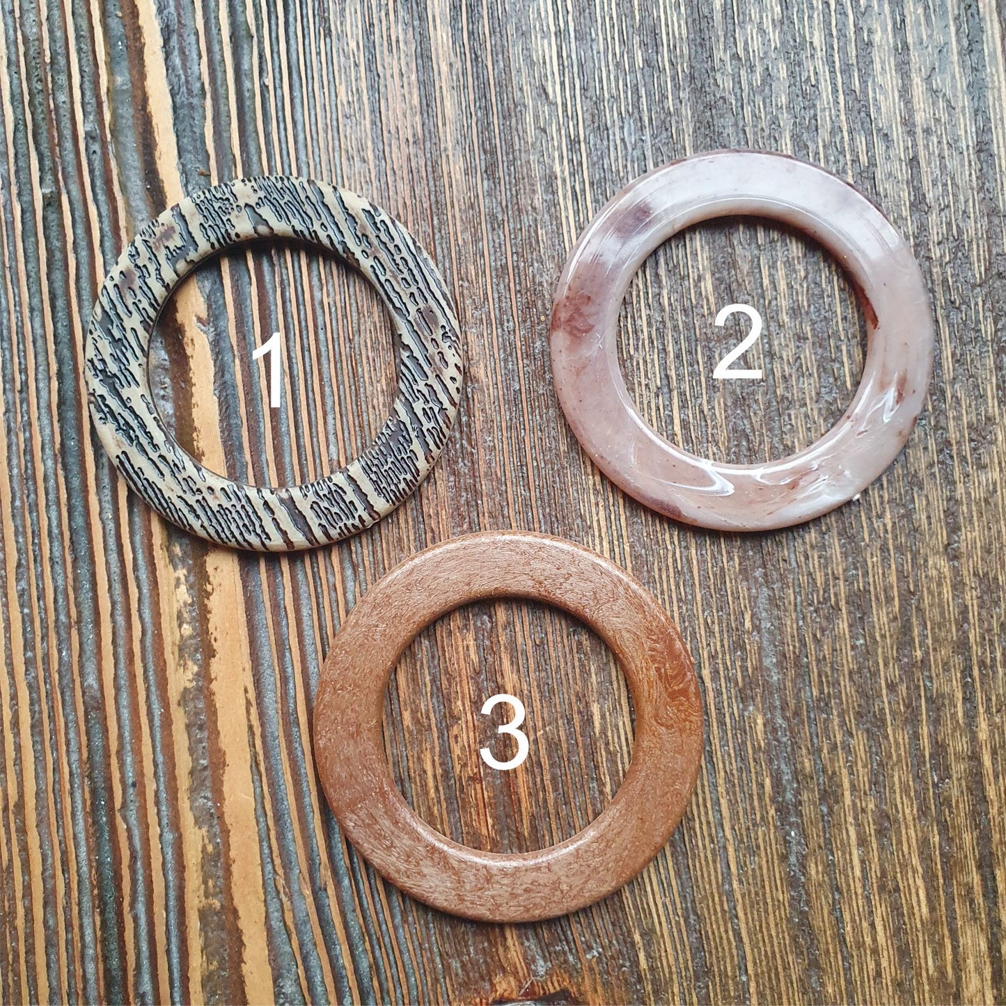 Ring plat nylon Binnenmaat: 40mm Verpakt per 100 stuks.
