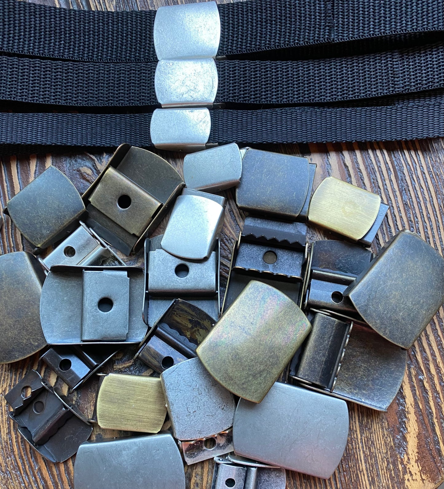 Koppel Gesp div. maten en kleuren Verpakt per 50 stuks