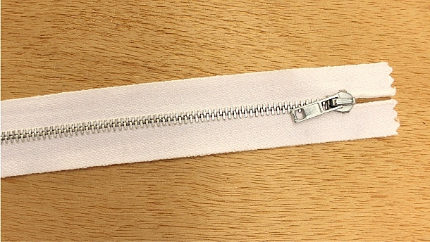 Baumwollreißverschluss mit Aluminiumzähnen – nicht teilbar (10–22 cm)